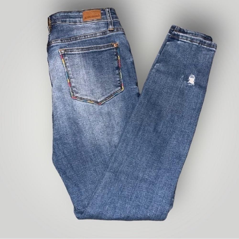 Judy Blue Skinny Embroidered Colorful Medium Wash Denim Jeans Women’s Size 7/28